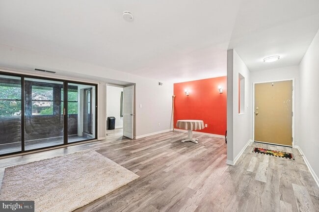 Photo - 9633 White Acre Rd