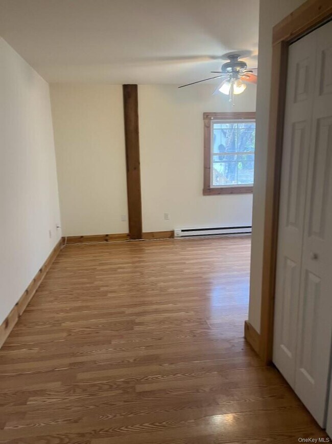 Photo - 1027 Beekman Rd Unit 1A