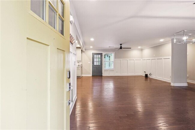 Photo - 1919 North Ave NW