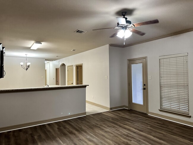 Photo - 6921 Jack Finney Blvd