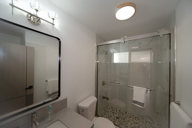 Photo - 1528 Hooli Cir