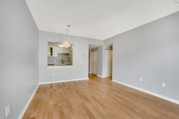 Photo - 170 Gore St Unidad 418