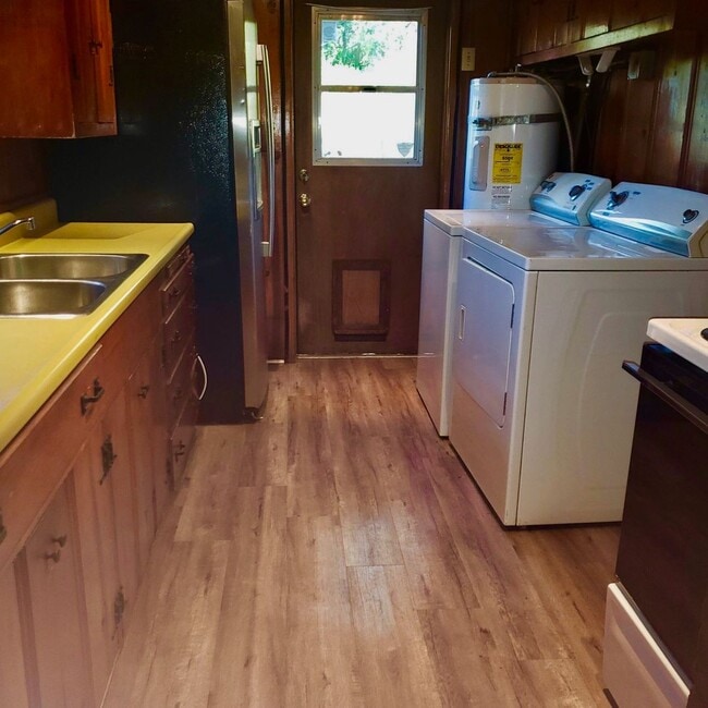 Photo - 20940 Pine Ln