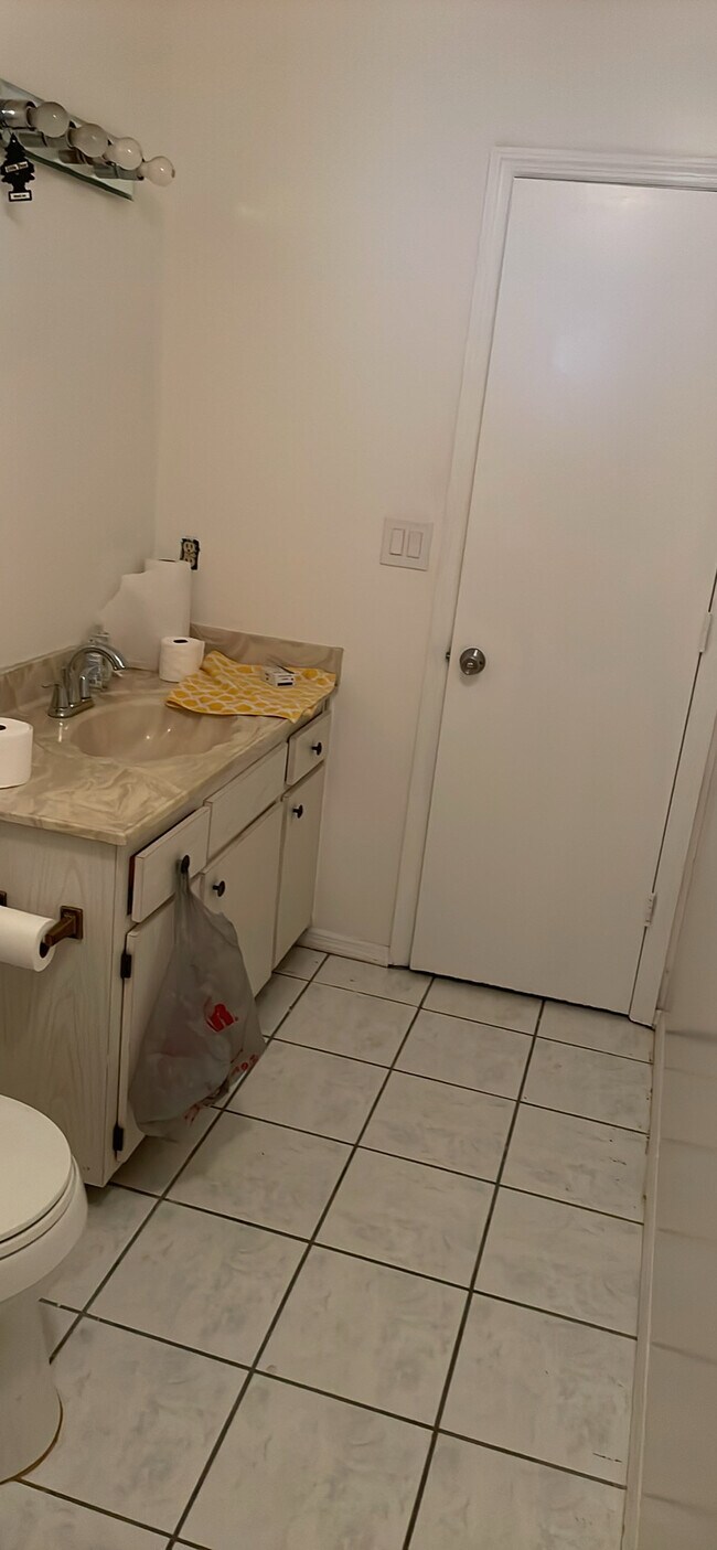 Photo - 5190 Fay Blvd