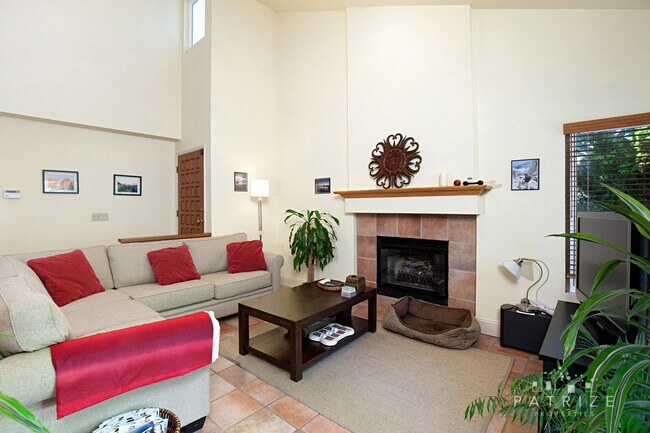 Photo - Beautiful twinhome in Village Park Encinitas.