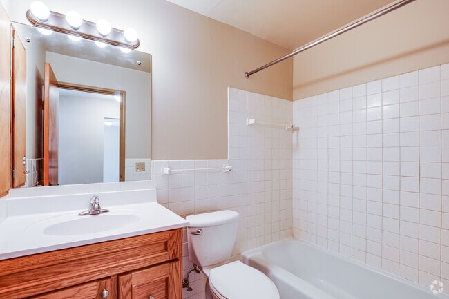 1BR, 1BA - 600SF
