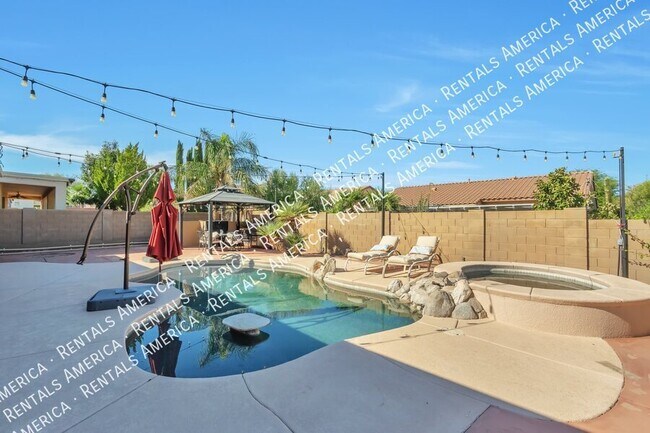 Photo - 561 E Via Puente De La Lluvia