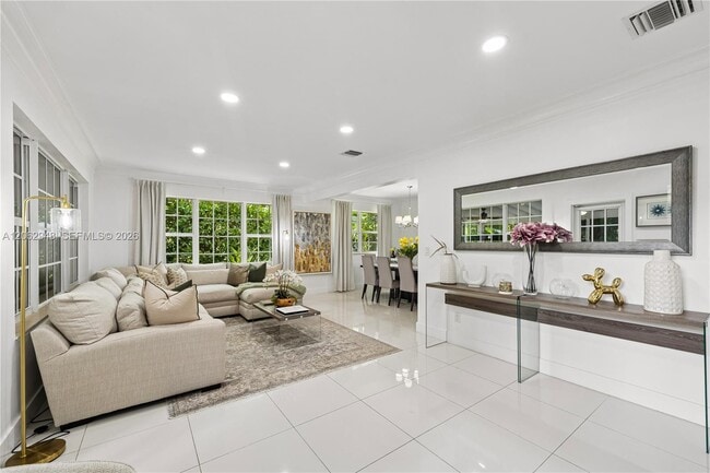 Photo - 420 Aledo Ave