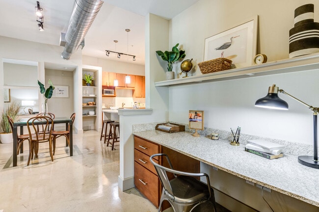 Apartamentos Lakeshore Lofts — foto de la comunidad - Lakeshore Lofts