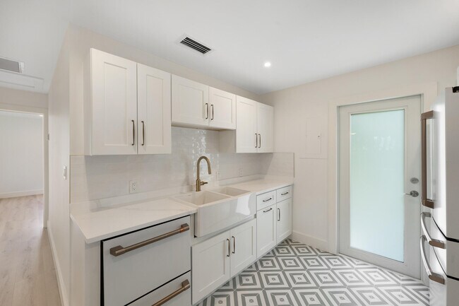 Photo - 514 52nd St