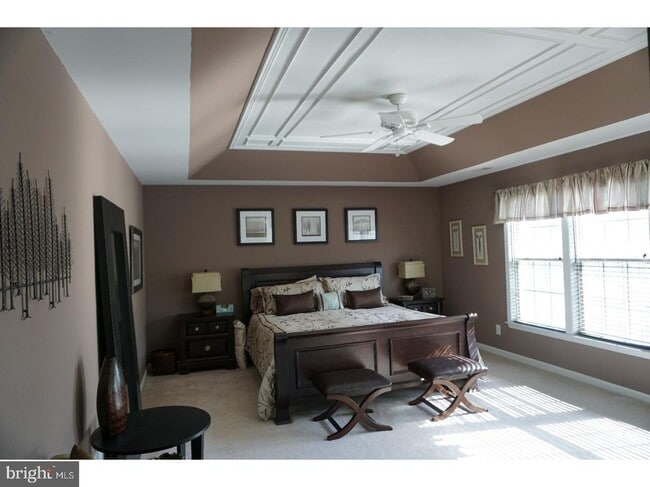 Photo - 5 W Minglewood Dr