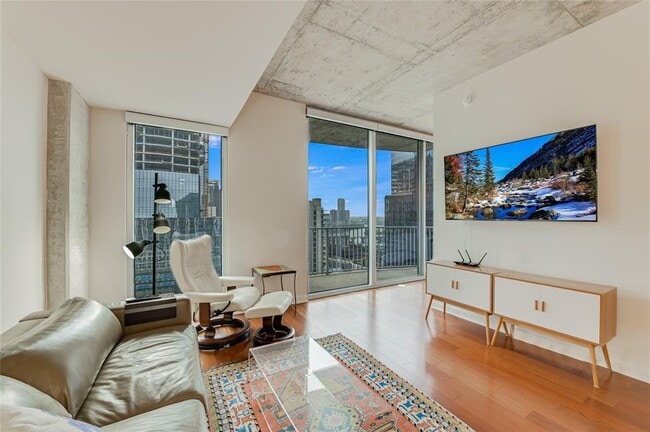 Photo - 360 Nueces St Unidad 1807 Rental