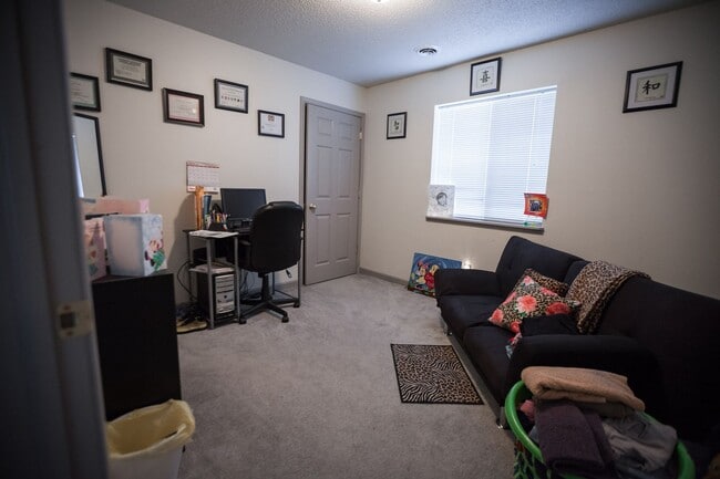 Photo - Cross Park Ave Apartments Unit 845-1B