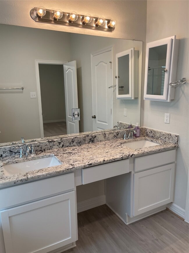 Photo - 15034 Baikal Teal Ter