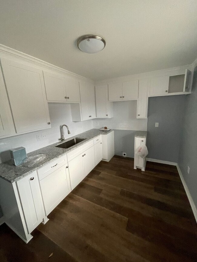 Photo - Crown Ave PLEX