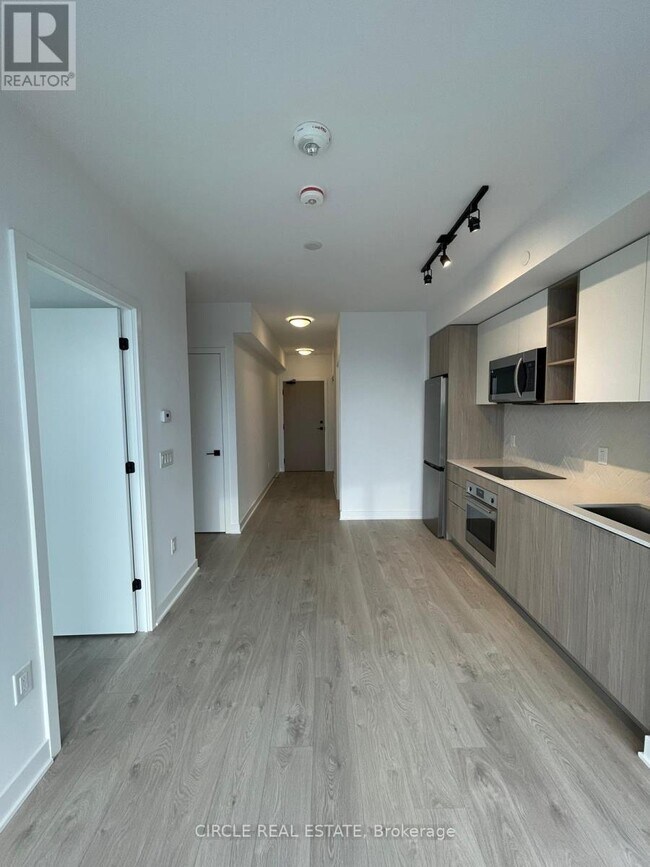 Photo - 36 Zorra St Unit 2202