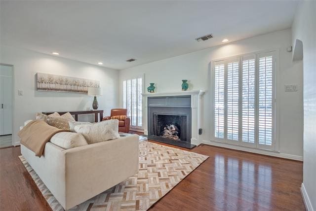 Photo - 4621 Livingston Ave