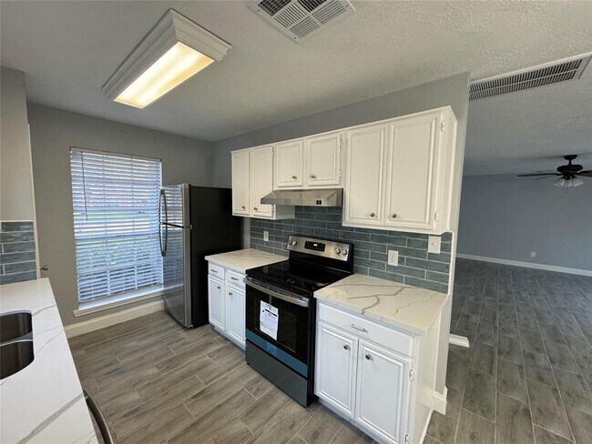 Photo - 4258 Gypsy Pops Dr