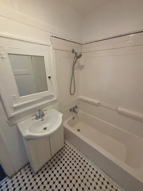 Photo - 5053 N 28th St