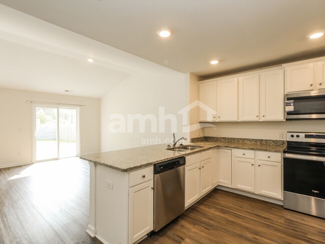 Photo - 1006 Jt Westfield Dr