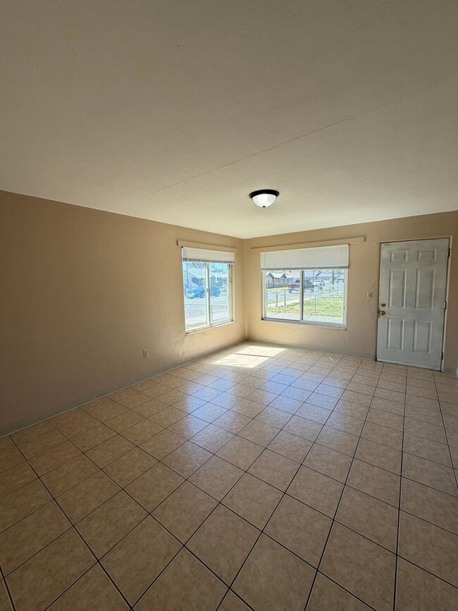 Photo - Spacious 1 bedroom, 1 bath Apartment with Tile Throughout!