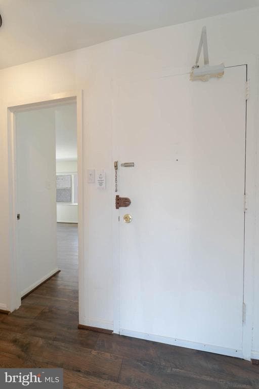 Photo - 37 Canterbury Square Unidad 302