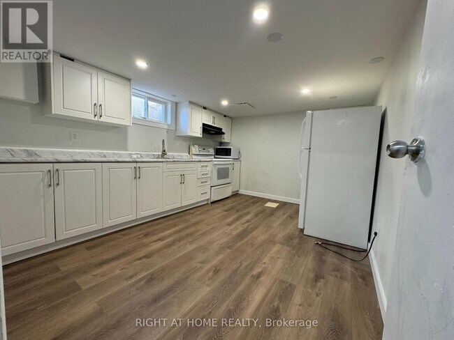 Photo - LOWER - 950 QUEENS BOULEVARD