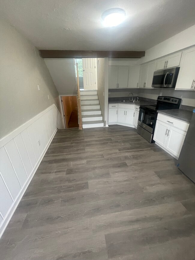 Kitchen - 8895 N Swan Rd Unit A