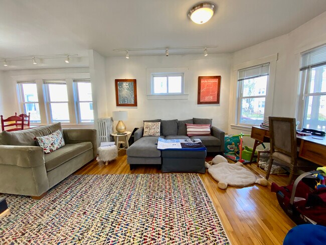 39 Westford St Unit 1