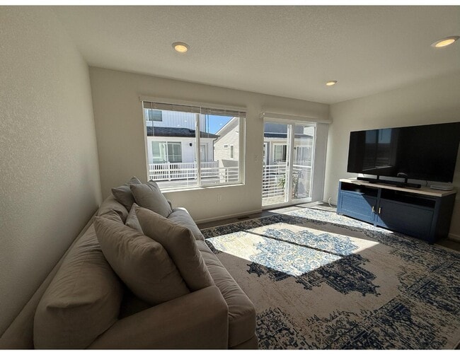 Family Room - 6027 Notch Top Way