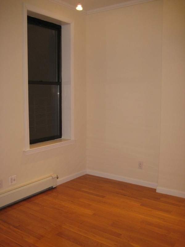 Photo - 206 E 124th St