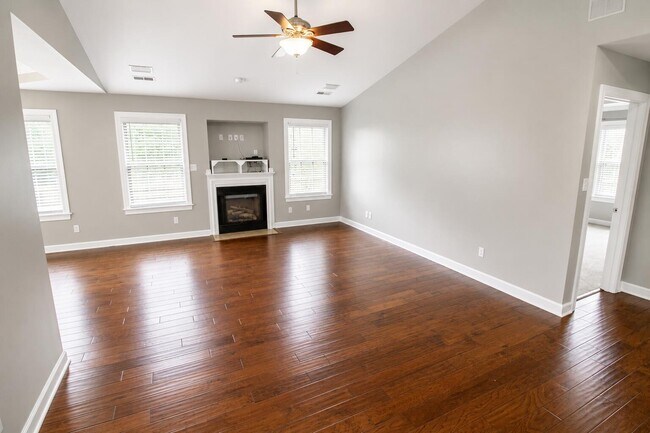 Photo - 7106 Stanwood Dr