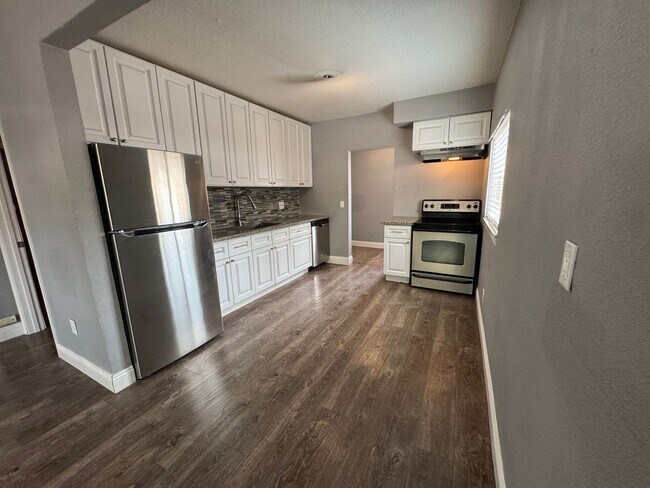 2643 32nd St Unidad 2643#2 32ND ST