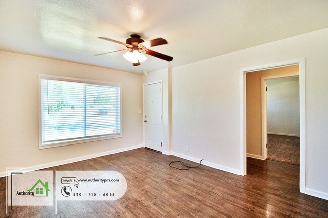 Photo - 3010 Church St