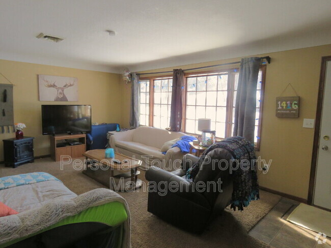 Building Photo - 1416 13th St S Rental