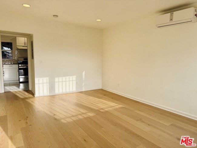 Building Photo - 3418 Cimarron St Unit 3420