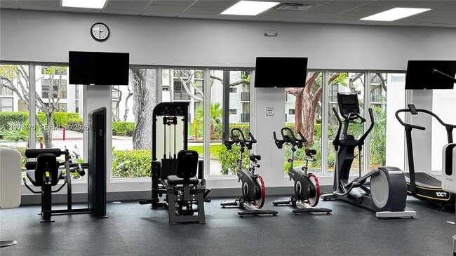 Photo - 17021 N Bay Rd Unit 409