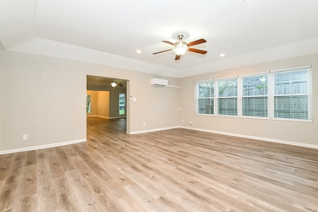 Photo - 1814 Uvalde St