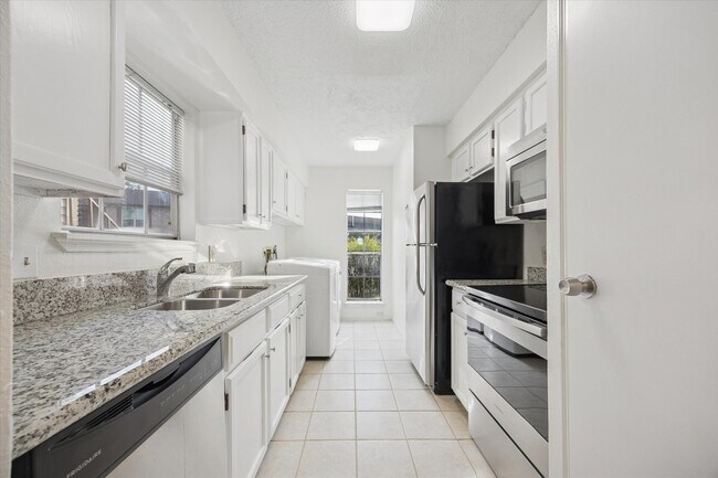 Photo - 2120 El Paseo St Unit True