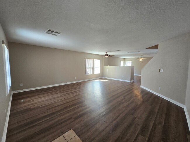 Photo - A Spacious 4 Bedroom House in Iron Mountai...