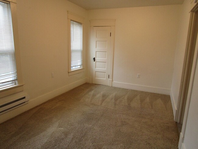 Photo - 3431 Rockefeller Ave Unidad Rockefeller Avenue, 3431,  2