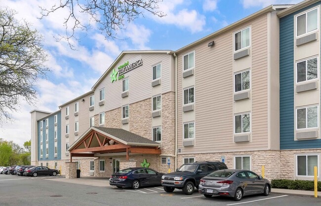 Exterior - Extended Stay America Suites Providence Rental