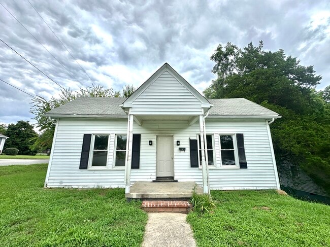 Building Photo - 1335 Washington Ave Rental