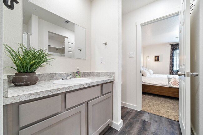 Photo - 12603 Telge Rd