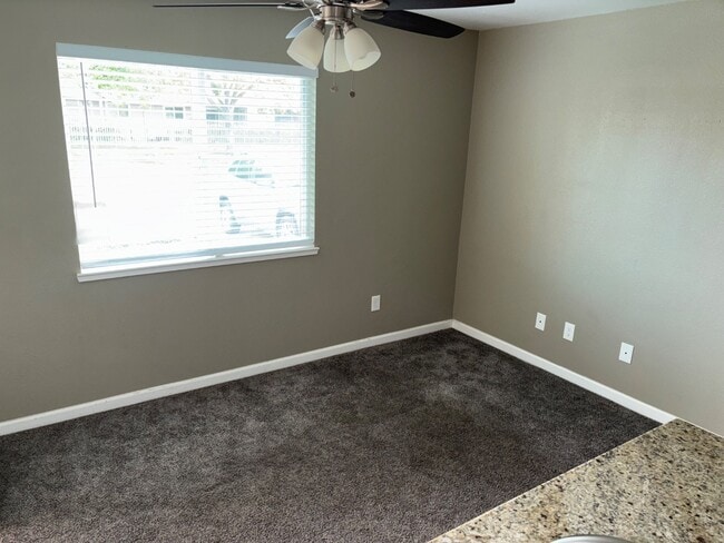 Photo - 2533 Miller Ave