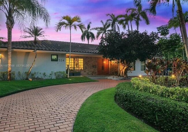 Photo - 524 Oleander Dr