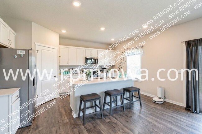 Photo - 265 Prairie Bluff Dr House