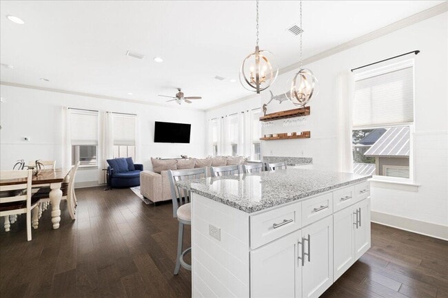 Photo - 275 Gulfview Cir