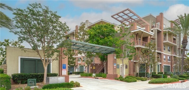 Building Photo - 12842 Palm St Unit 101