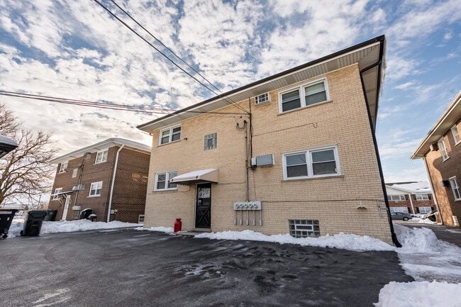 Photo - 4617 Grove Ave